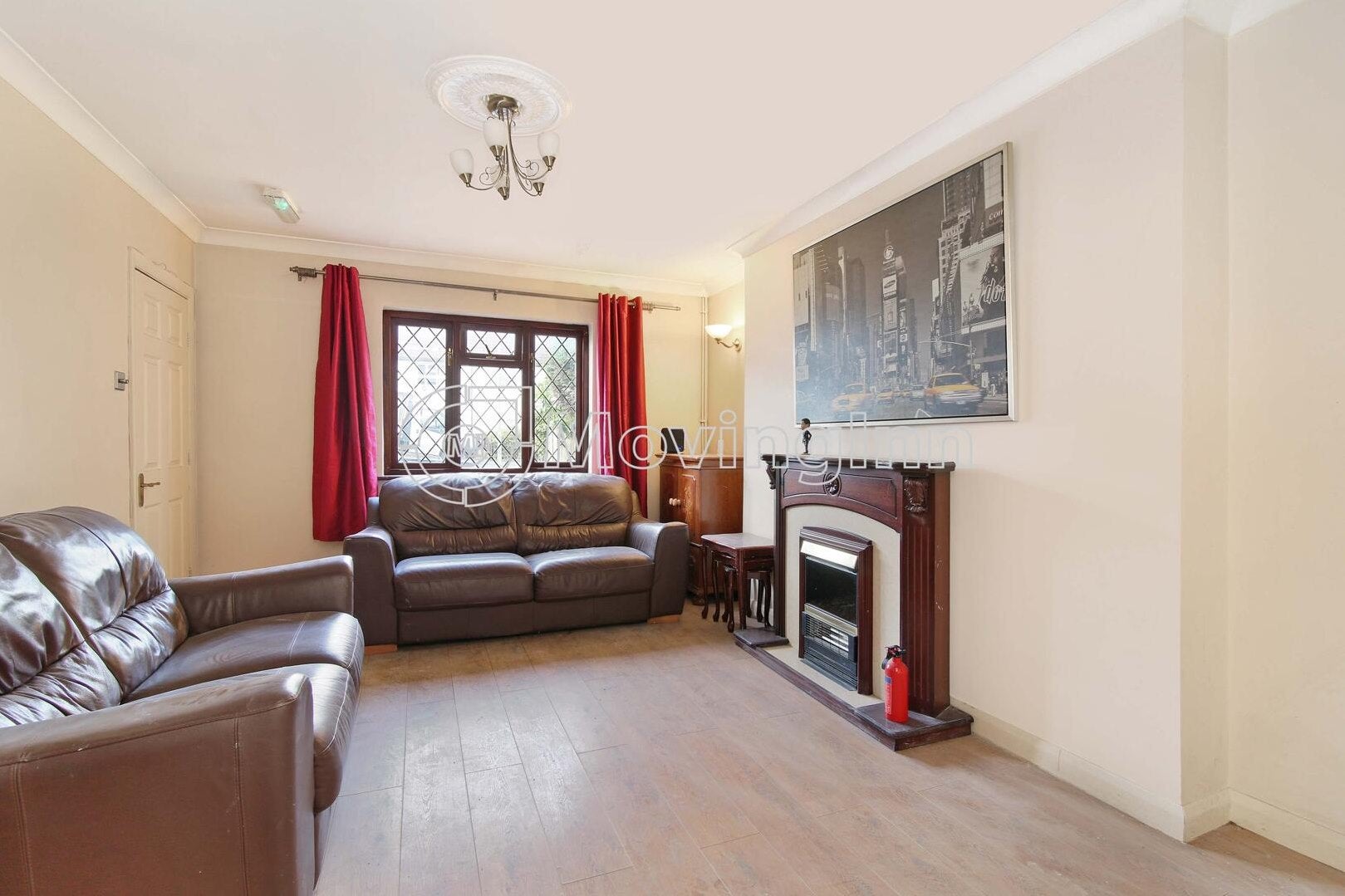 Room Oak Grove Road in Greater London