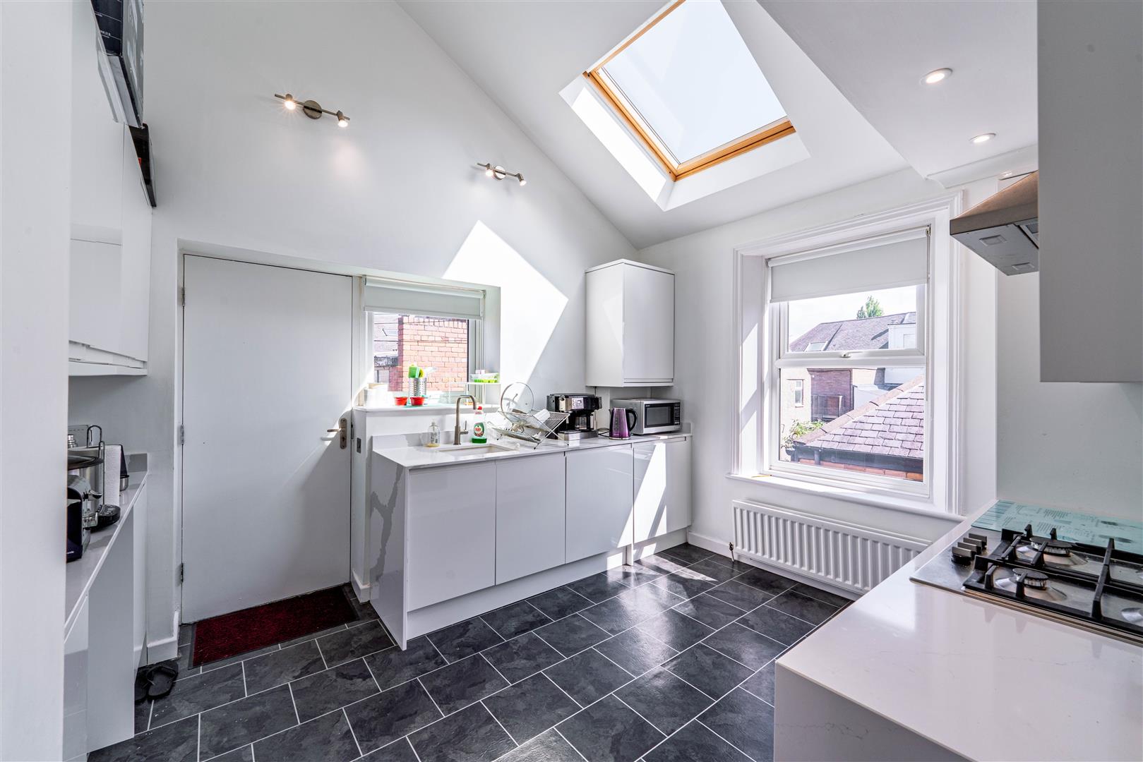 Flat Elmfield Road in Newcastle upon Tyne