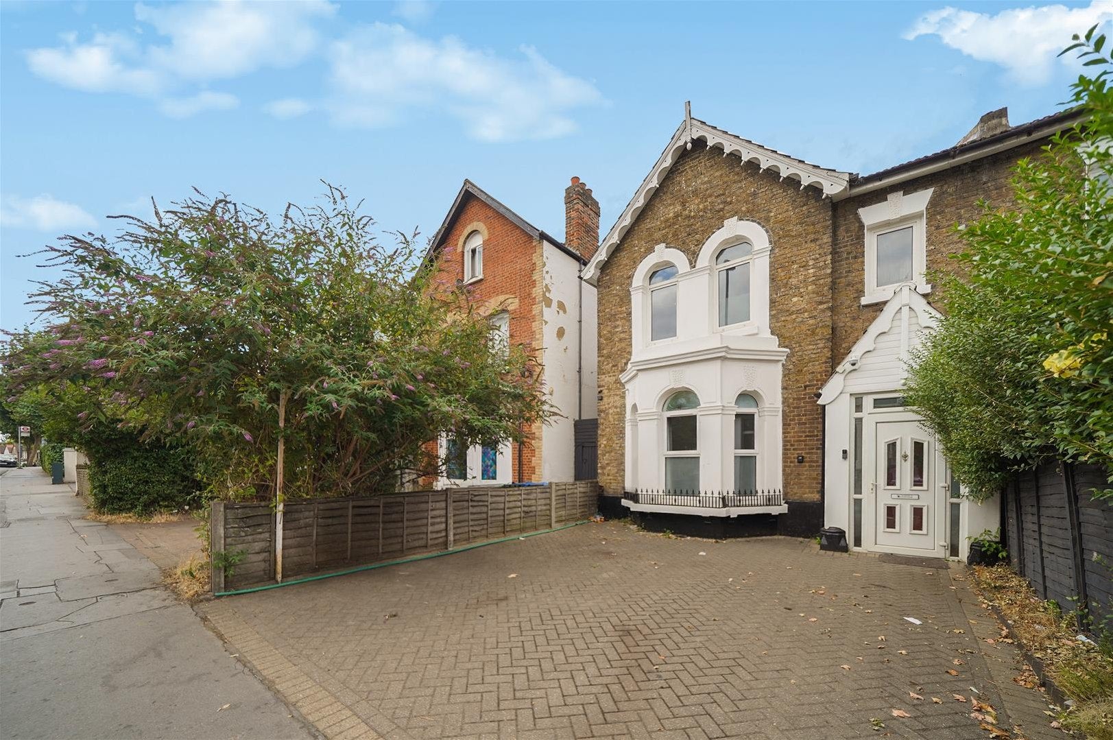 House Parchmore Road in Greater London