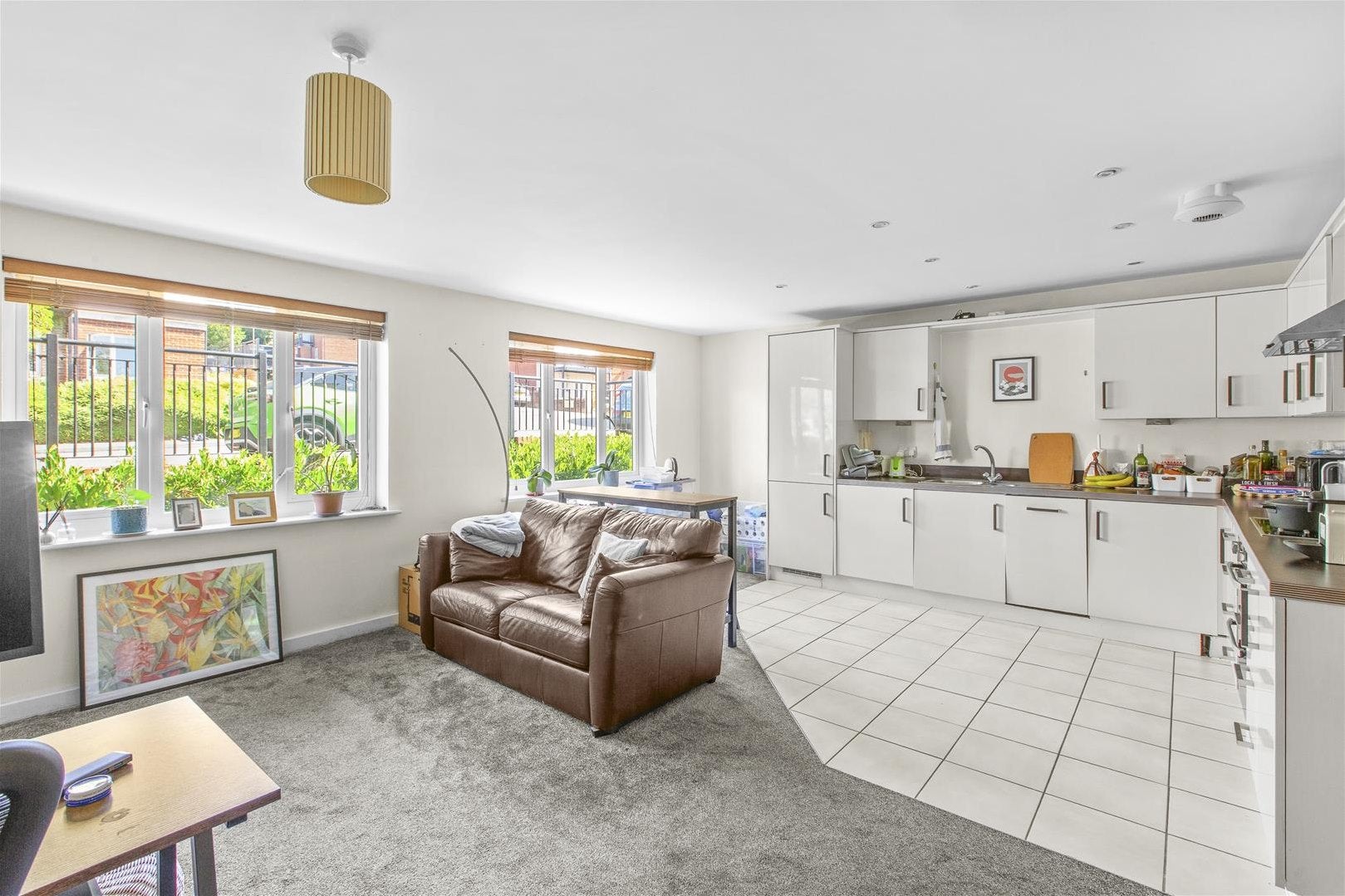 Flat Ercolani Avenue in High Wycombe Community Board