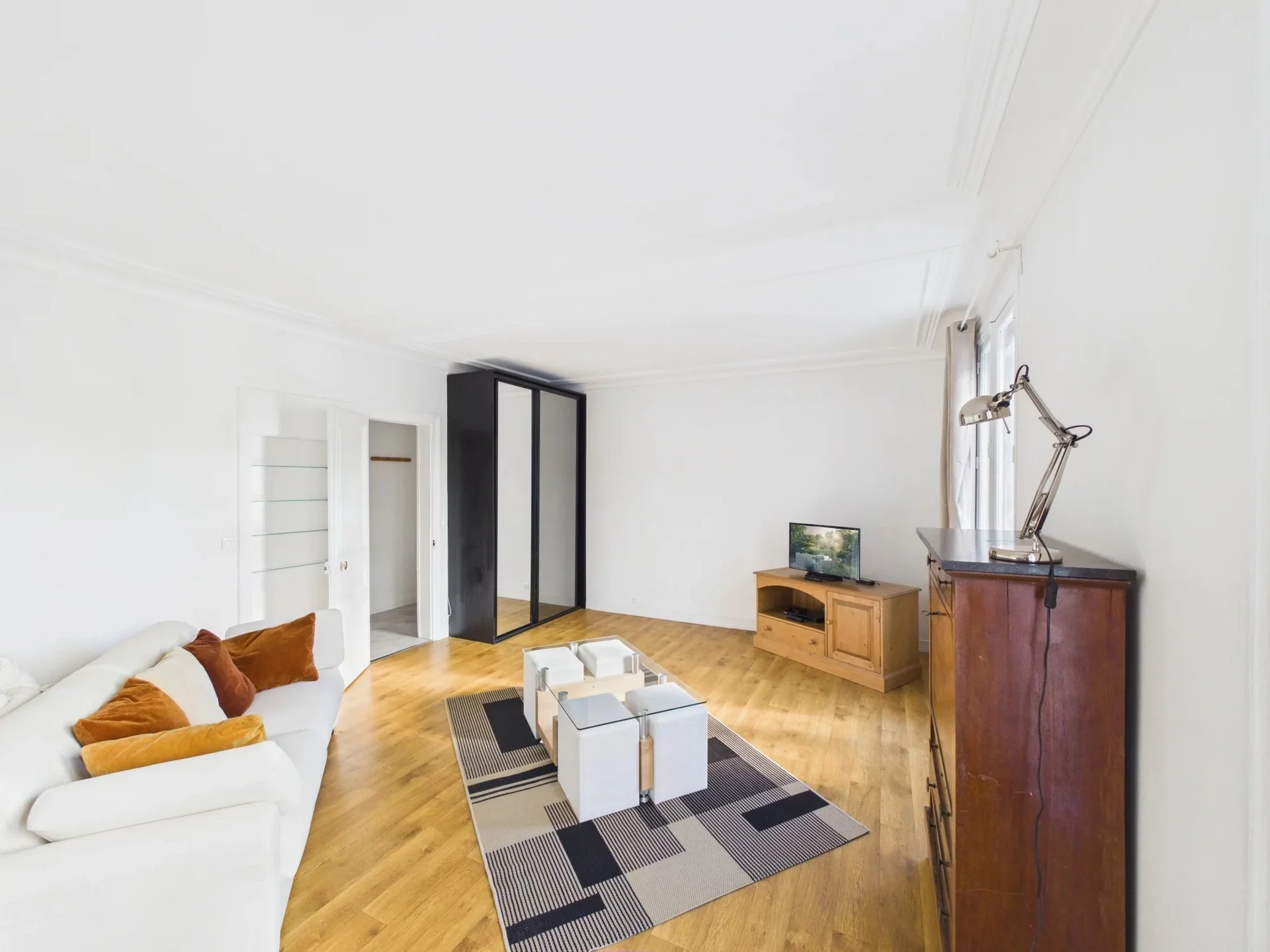 Flat Rue Cardinet in Paris