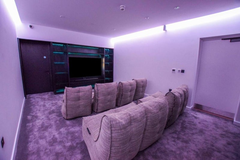 Room Wharf End in Trafford