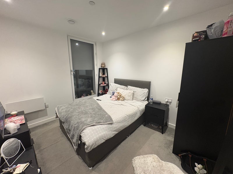 Room Wharf End in Trafford
