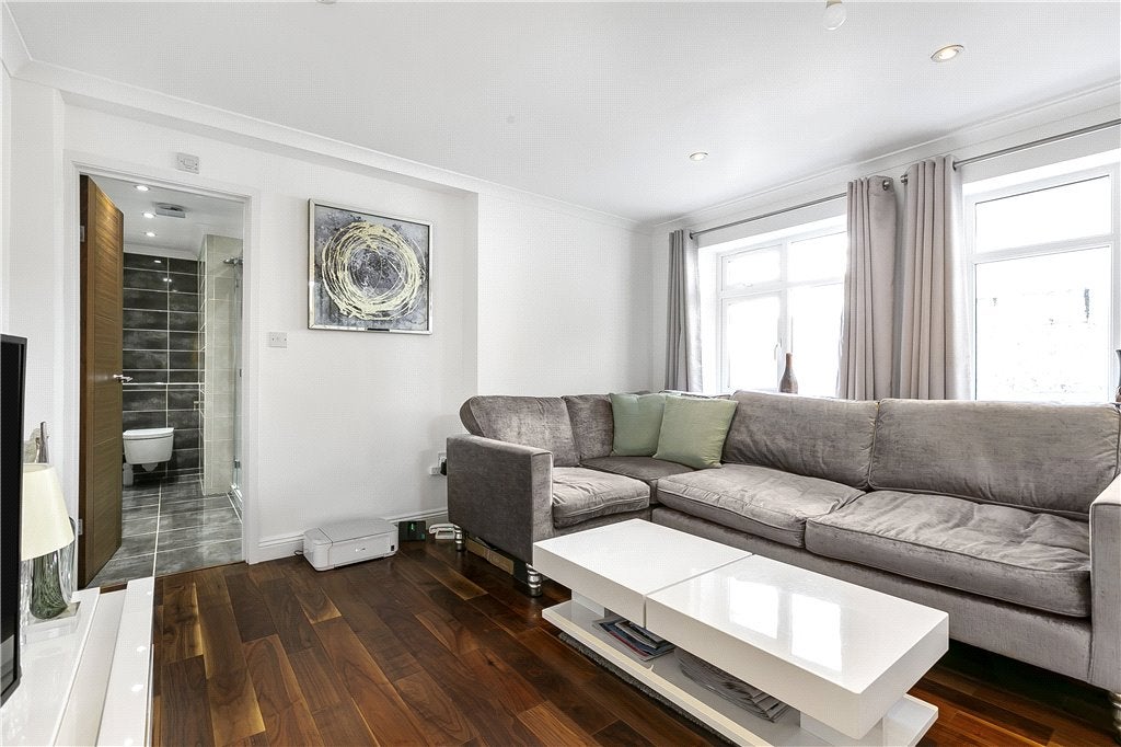 Flat West Hill in Greater London