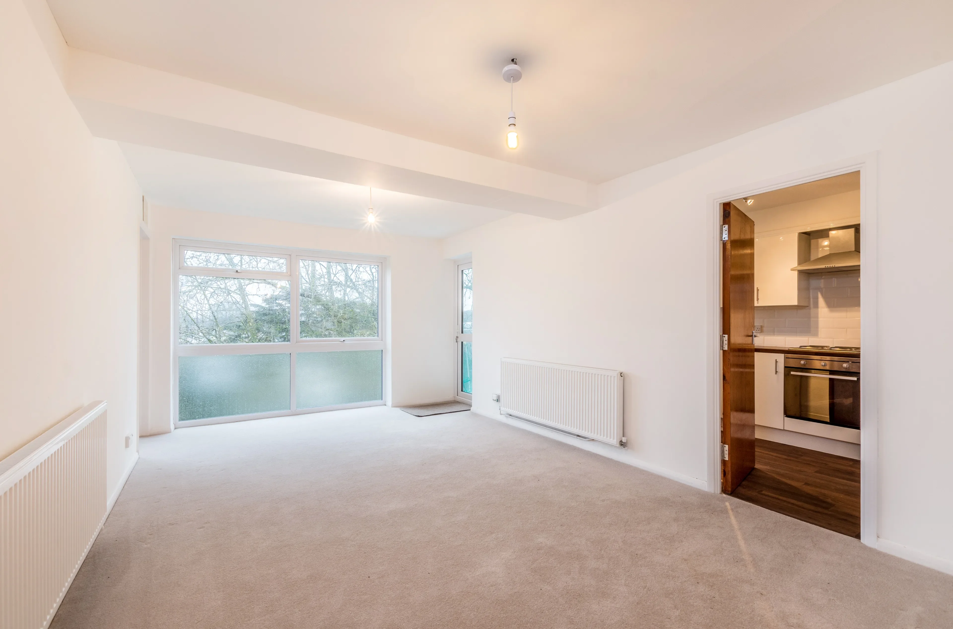 Flat Foxgrove Road in Greater London