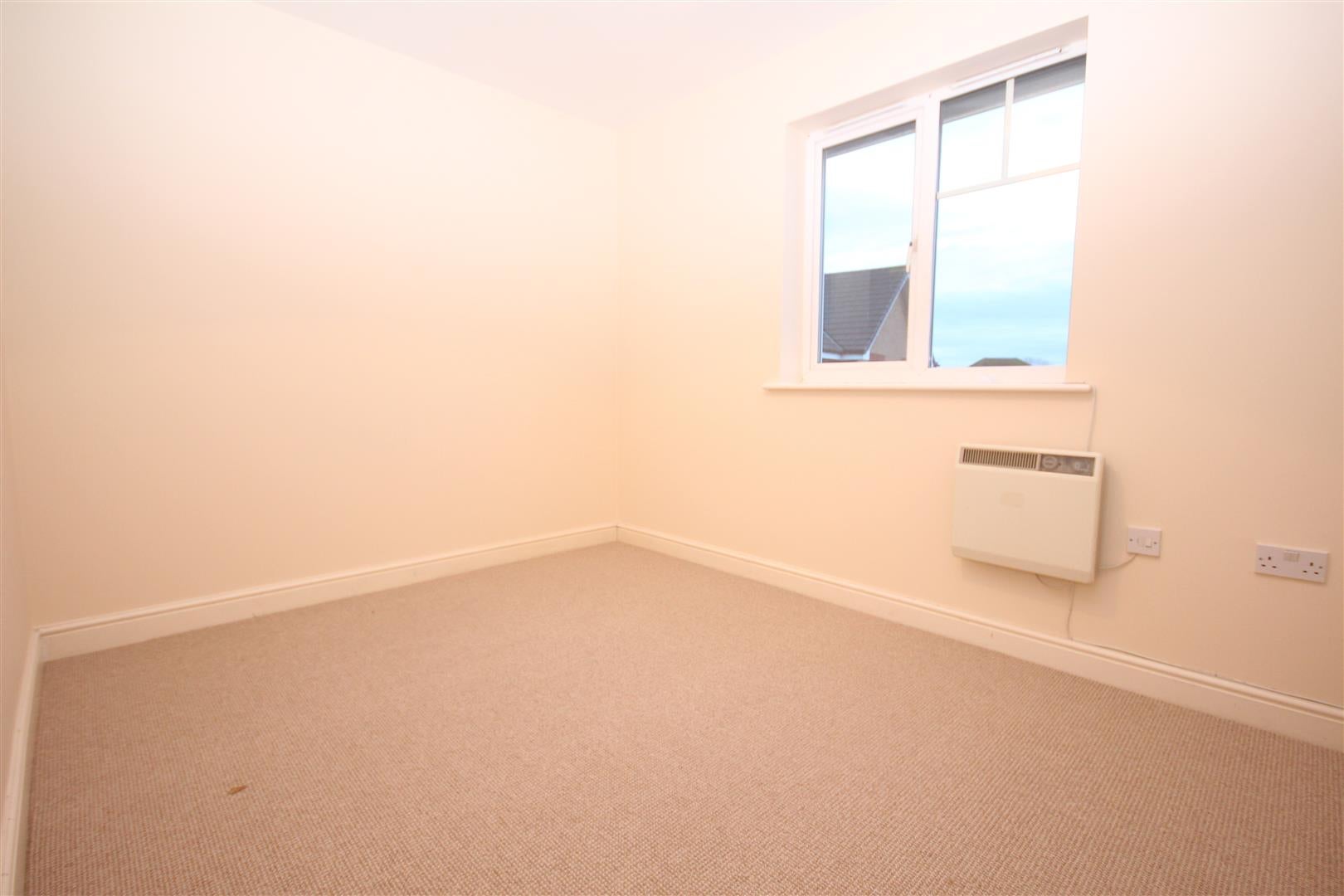 Flat George Williams Way in Ashford