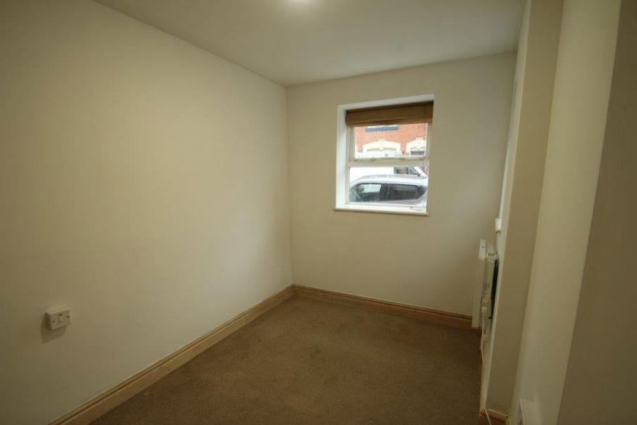 Flat Bulwer Road in Leicester