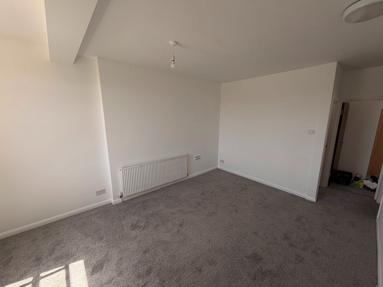Flat Dawes Road in Greater London