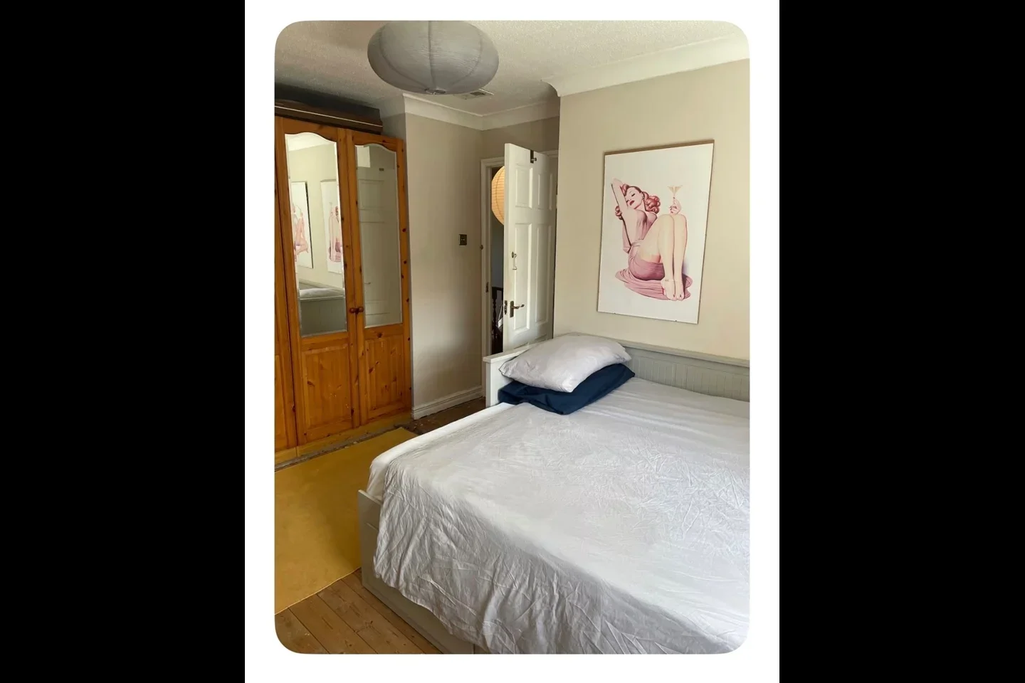 Room Devenay Road in Greater London