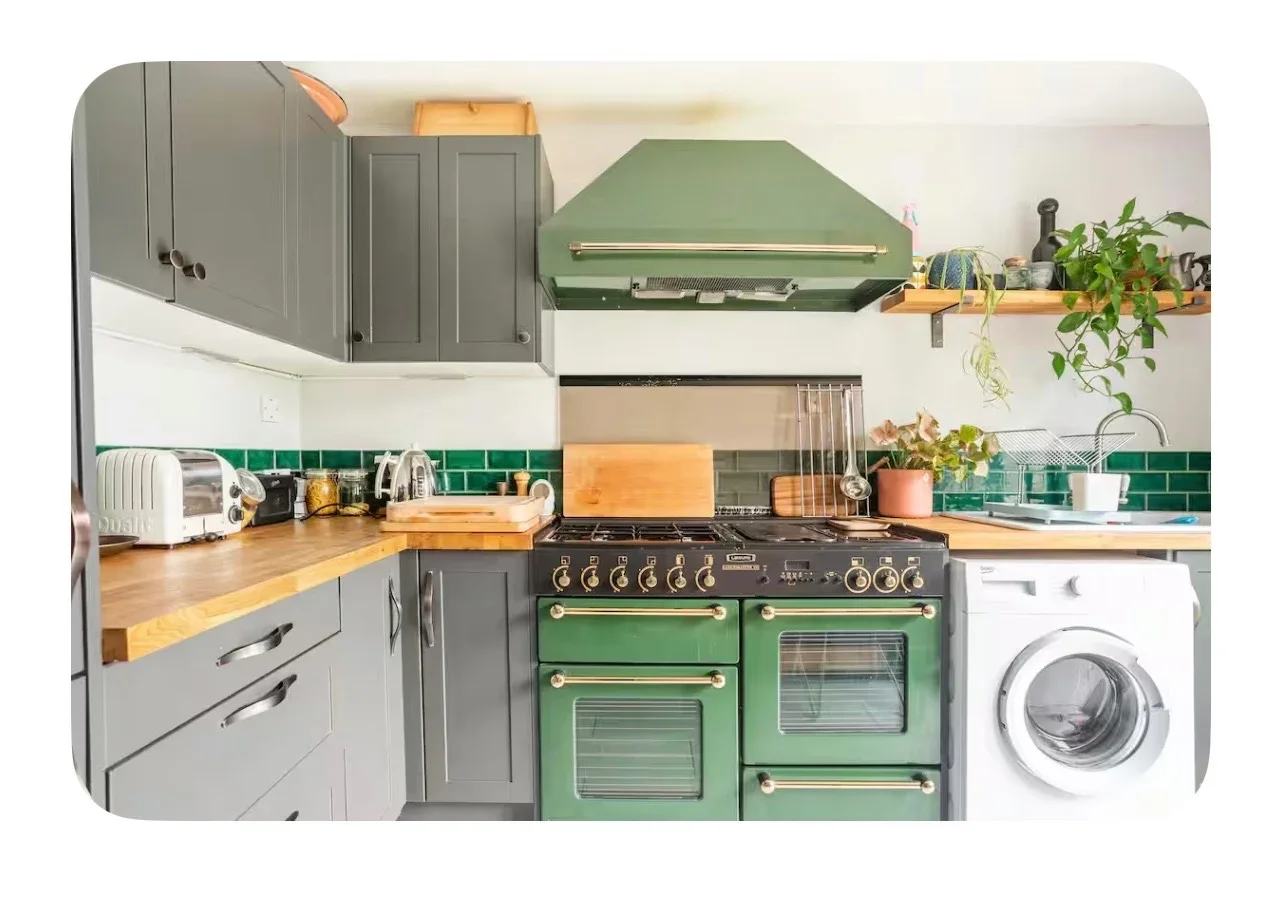 Room Devenay Road in Greater London
