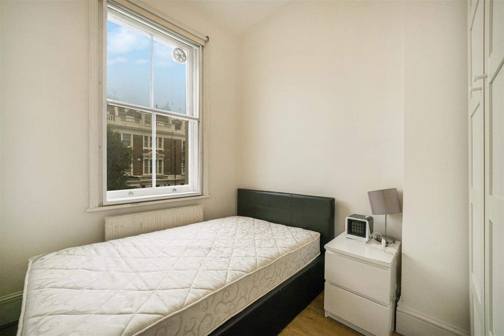 Flat Elsham Road in Greater London