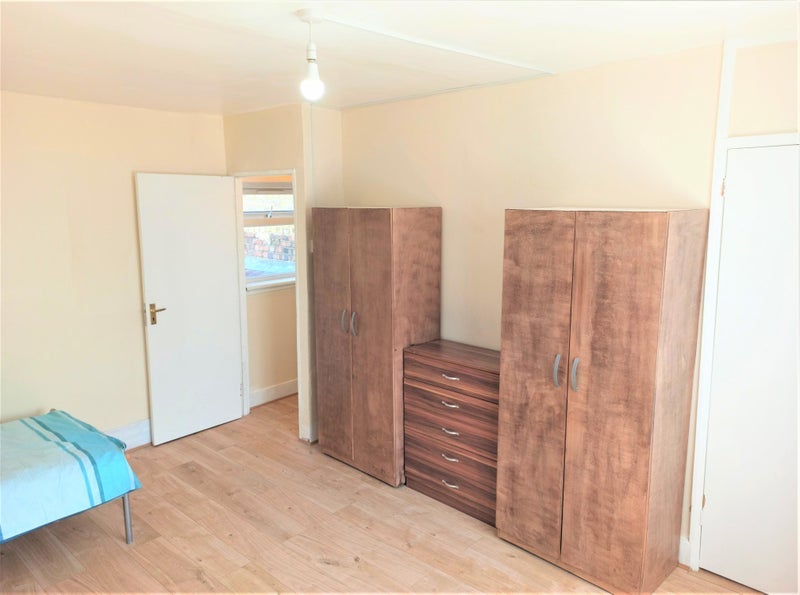 Room Roman Road in Greater London