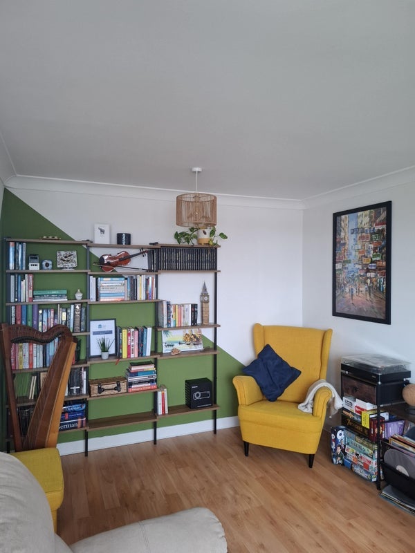 Room Pollokshaws Road in Glasgow