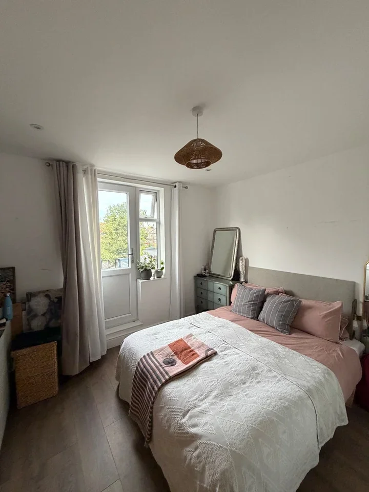 Room Orchard Road in Greater London