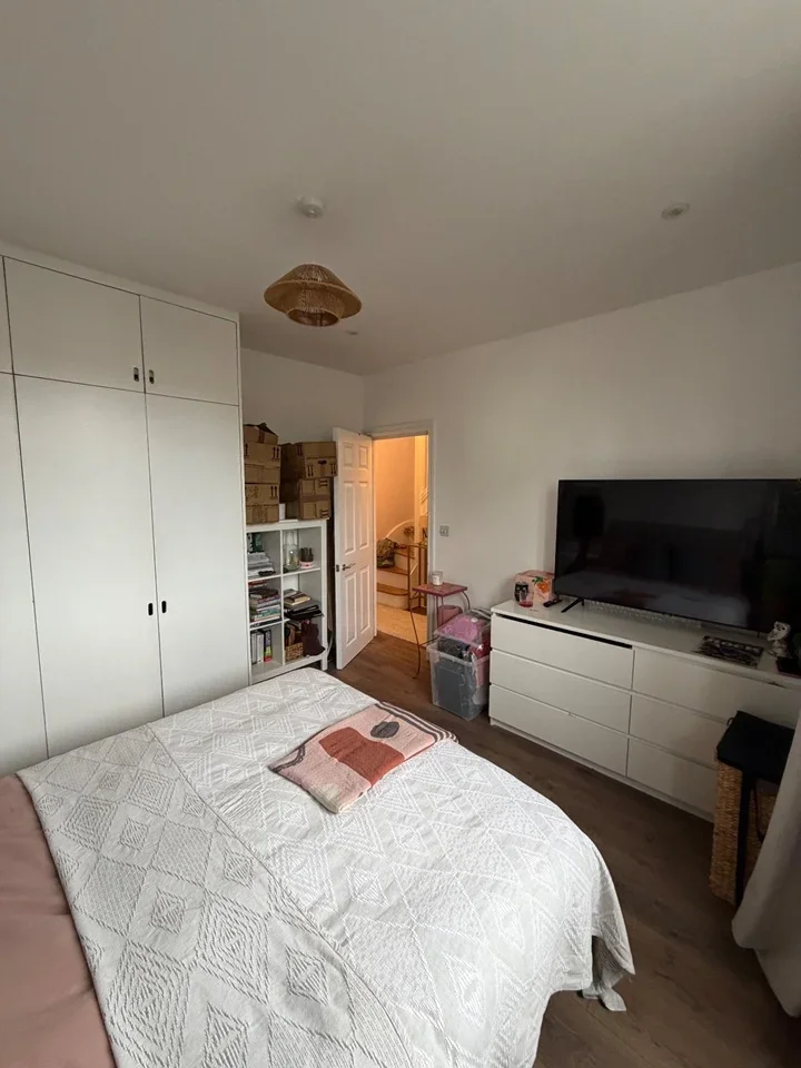 Room Orchard Road in Greater London