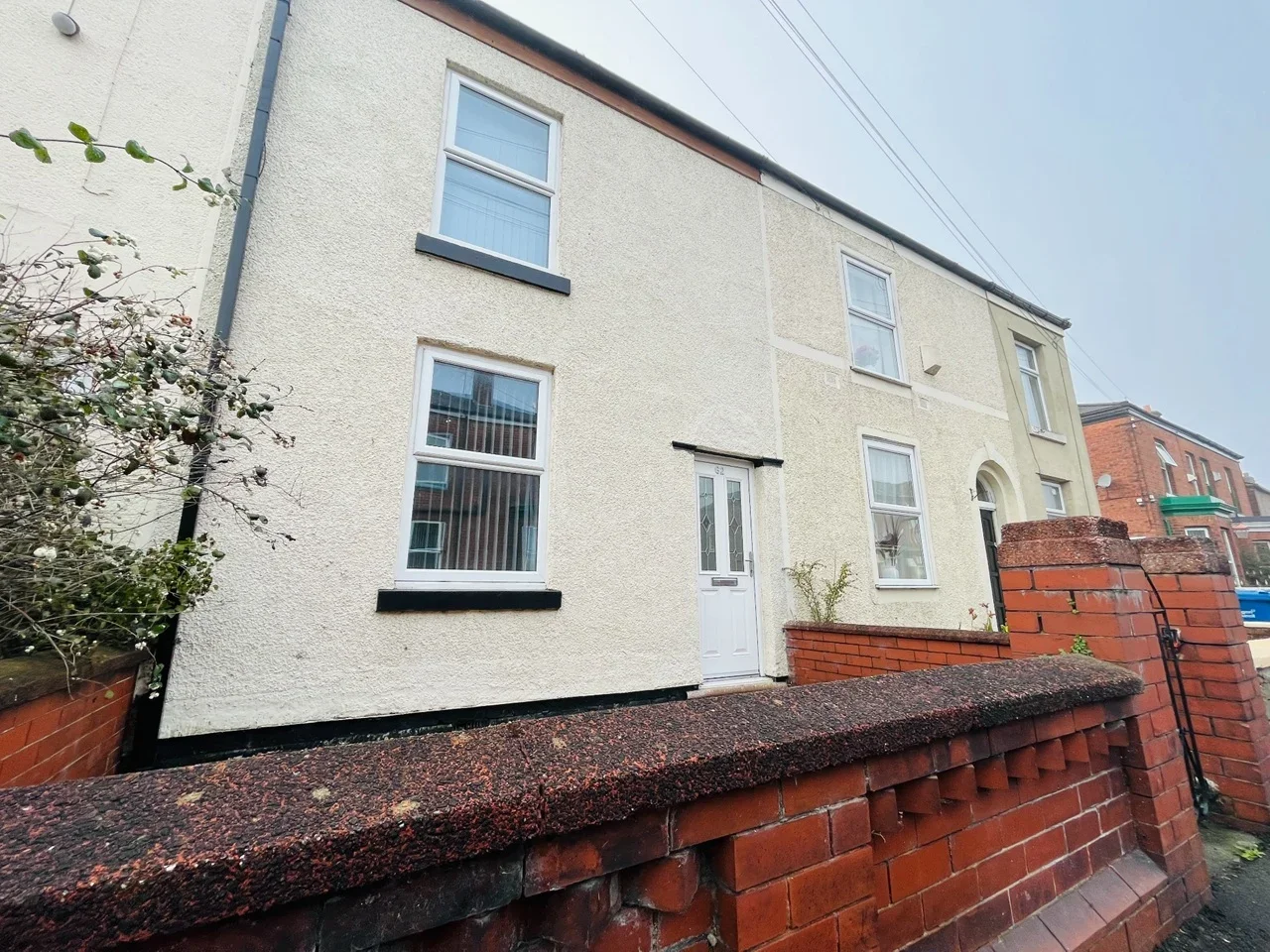 House Bond Street in Leigh