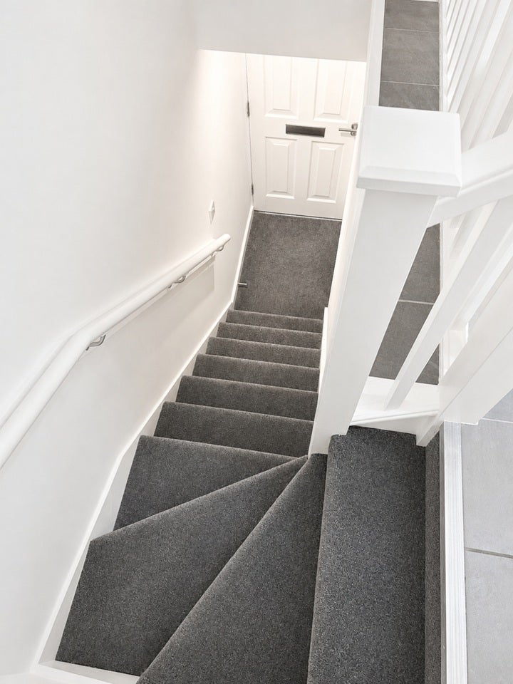 Flat Lower Fold in Stockport