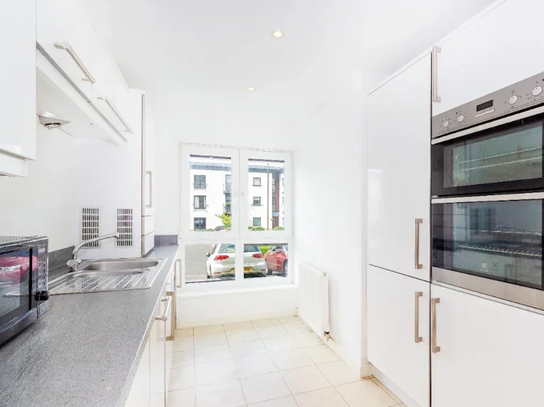 Flat East Pilton Farm Avenue in City of Edinburgh