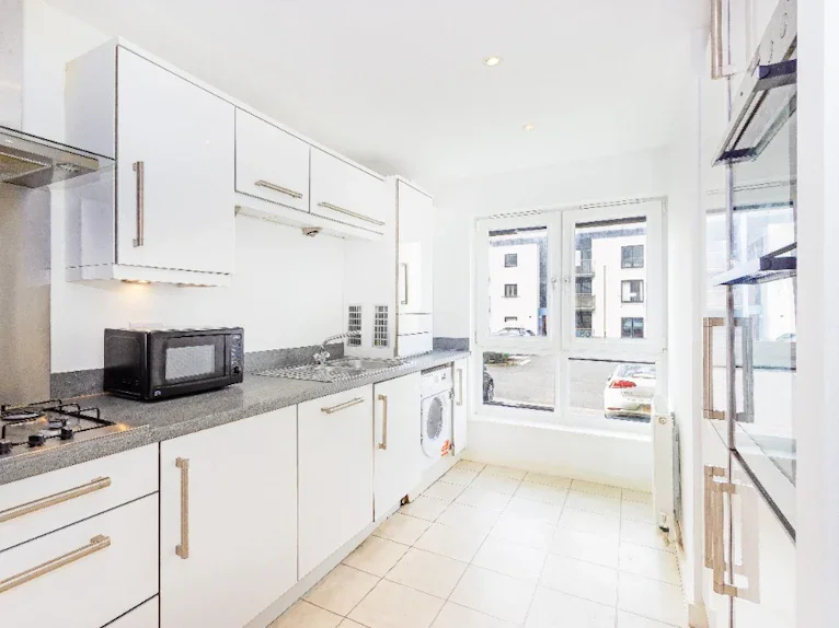 Flat East Pilton Farm Avenue in City of Edinburgh