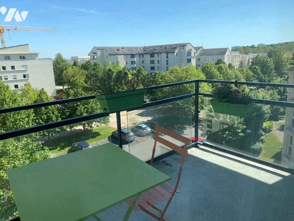 Flat Avenue du Maréchal de Lattre de Tassigny in Caen