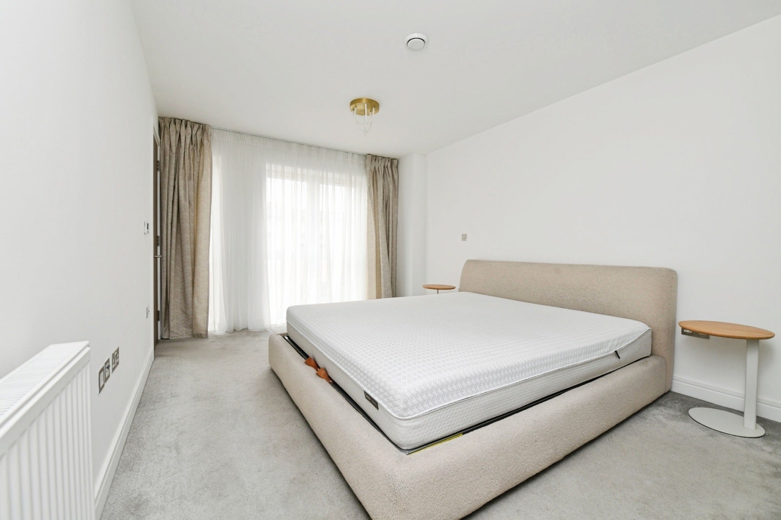 Flat Rollason Way in Brentwood