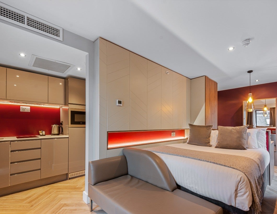 Flat Clavering Place in Newcastle upon Tyne