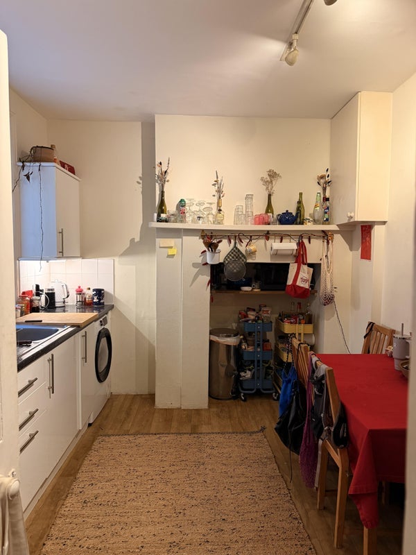 Room Lower Richmond Road in Greater London