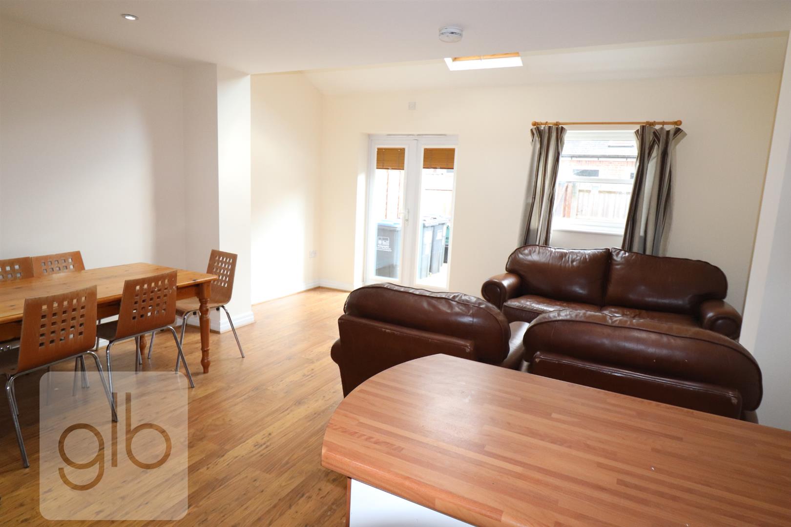 Room New Street in Royal Leamington Spa