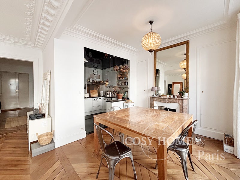 Flat Rue de Trévise in Paris