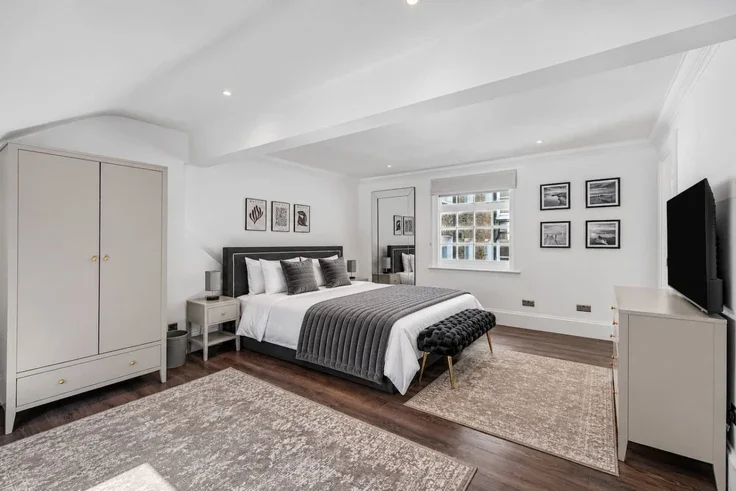 House Elvaston Mews in Greater London