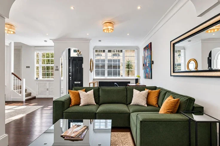 House Elvaston Mews in Greater London