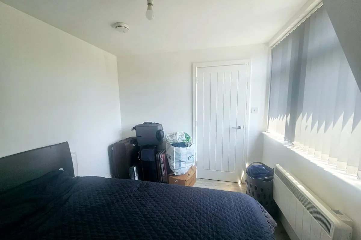 Flat College Place in Southampton