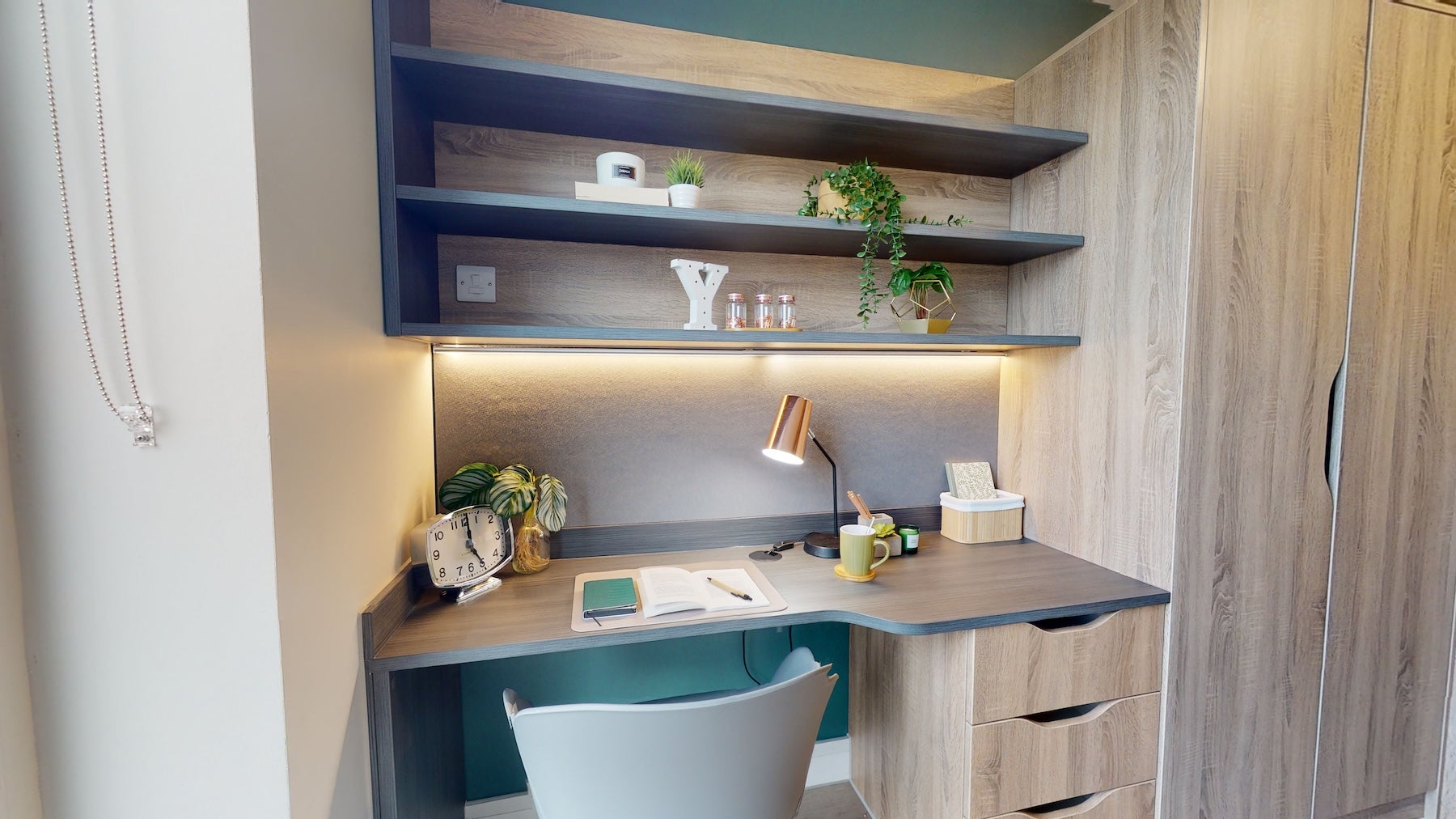 Flat Ewer Street in Greater London
