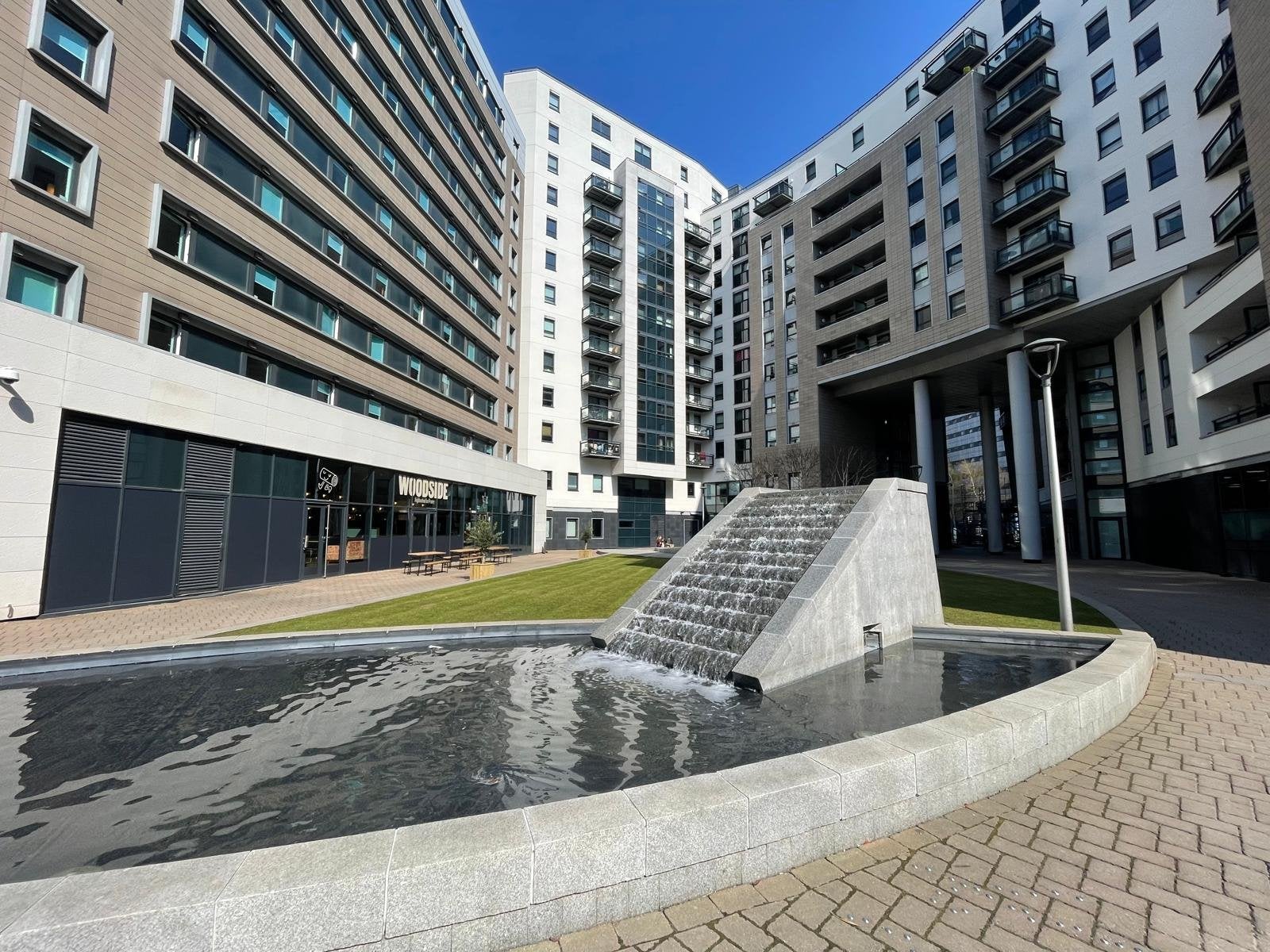 Flat Crown Point Road in Leeds