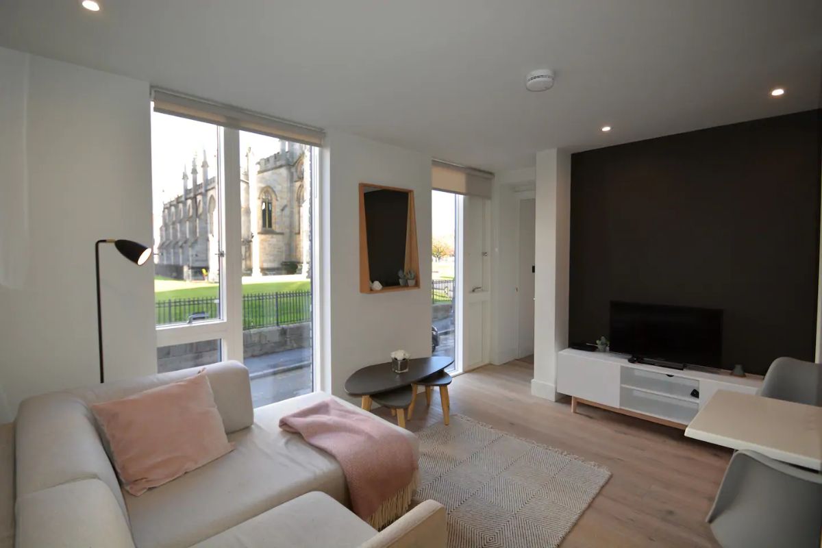 Flat Ellesmere Street in Manchester