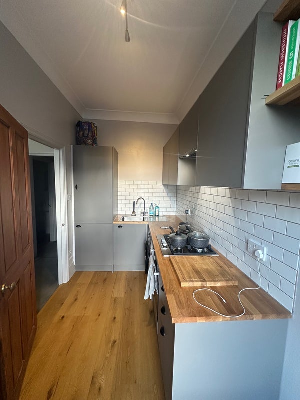Room Osborne Road in Greater London