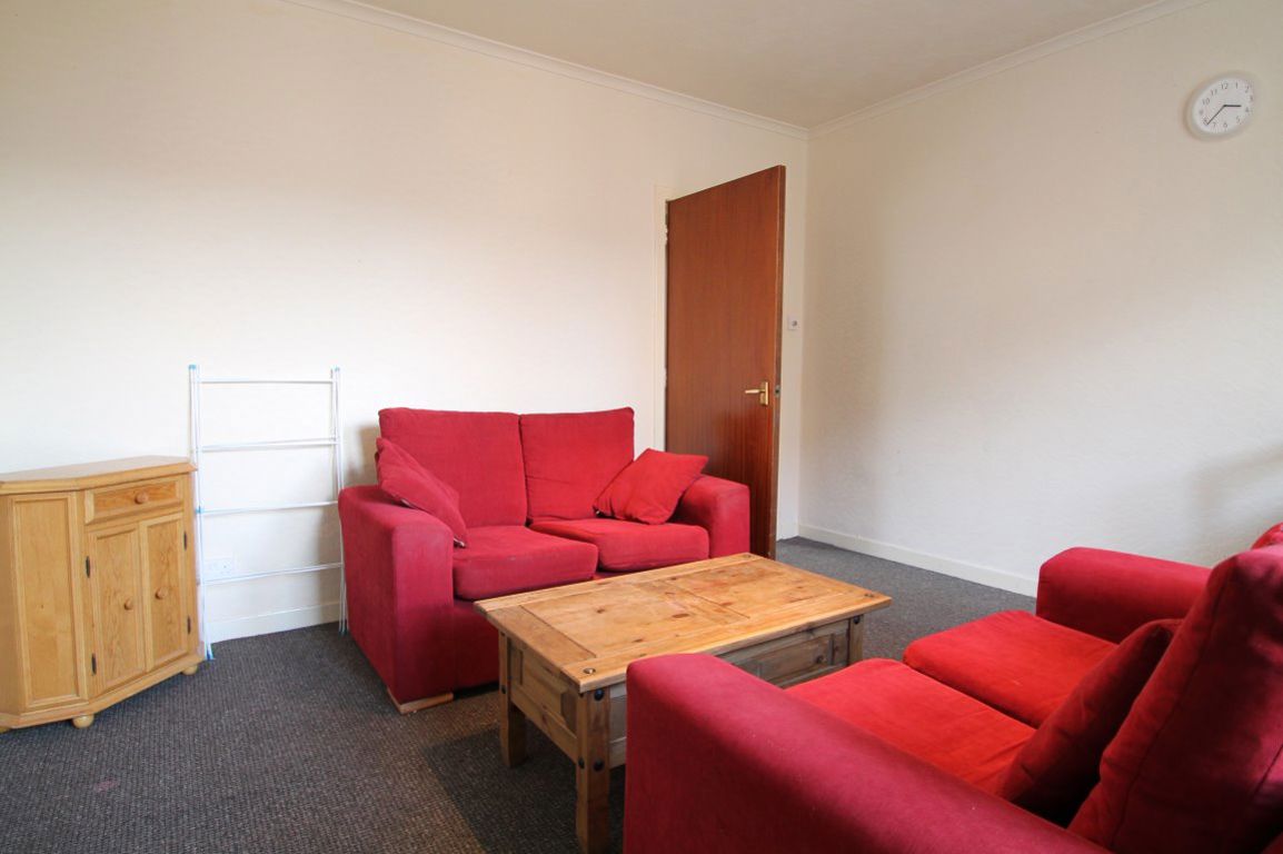 Flat Pitfour Street in Dundee