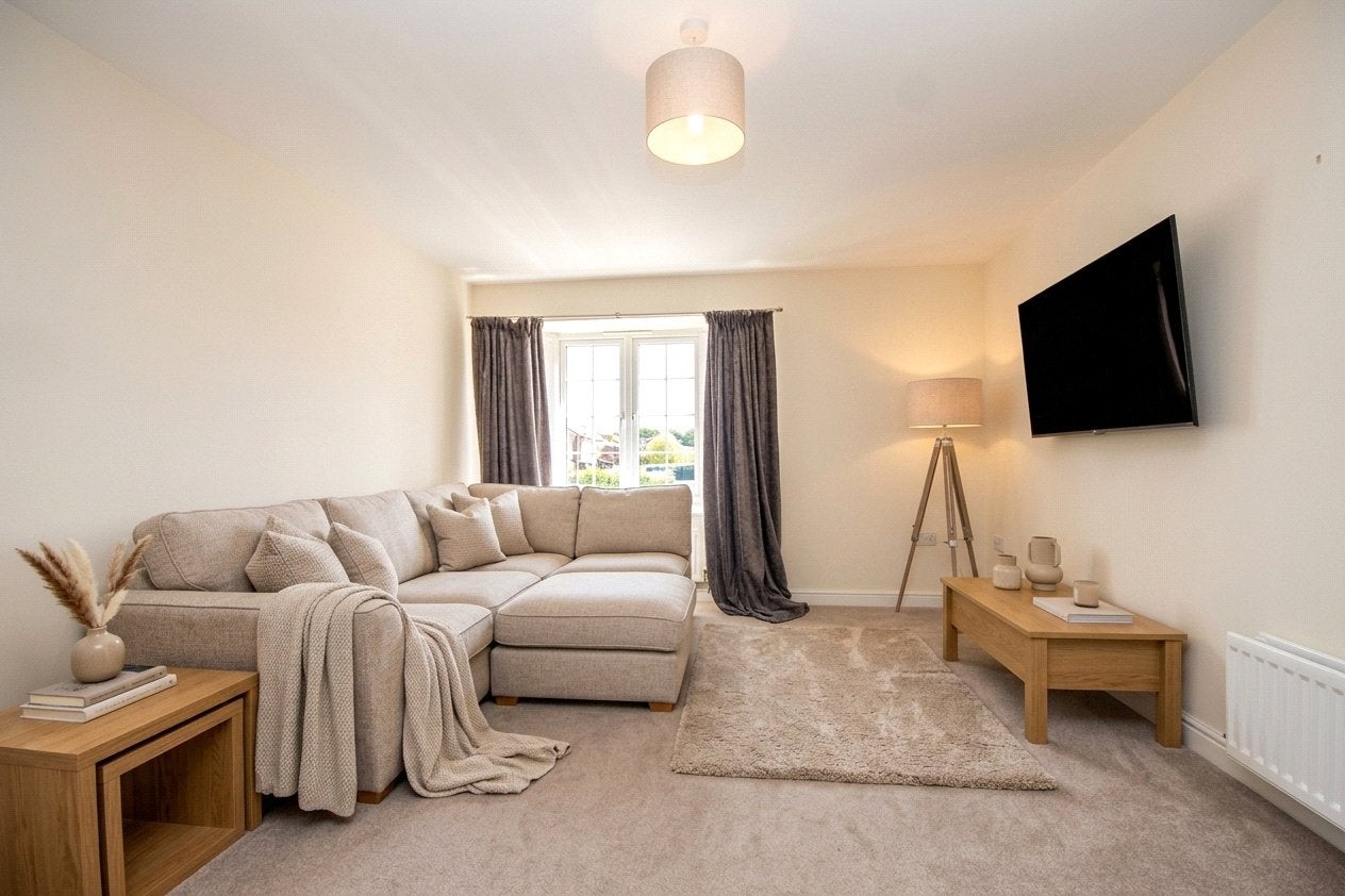 Flat Danby Street in Bristol