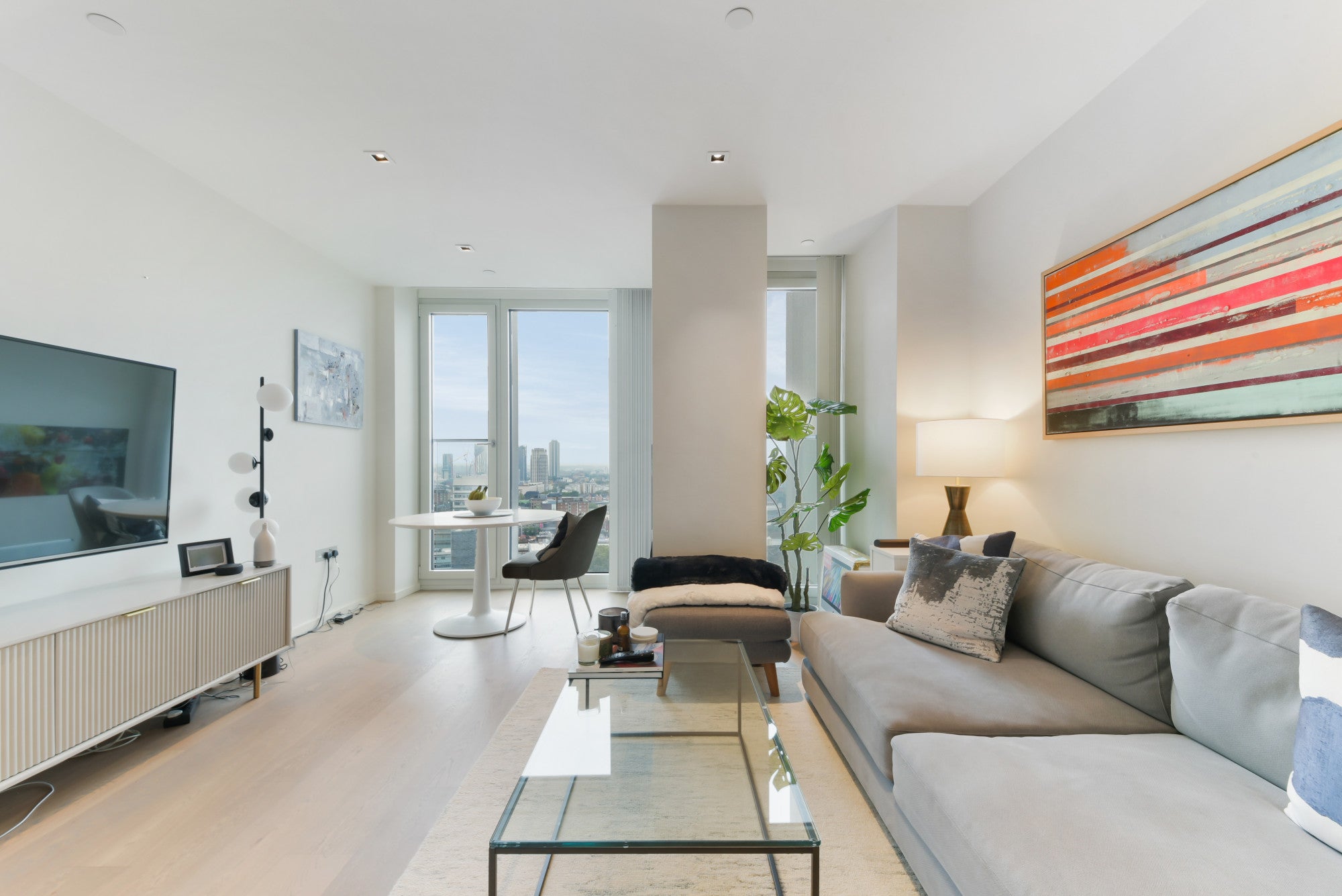 Flat Hatfields in Greater London