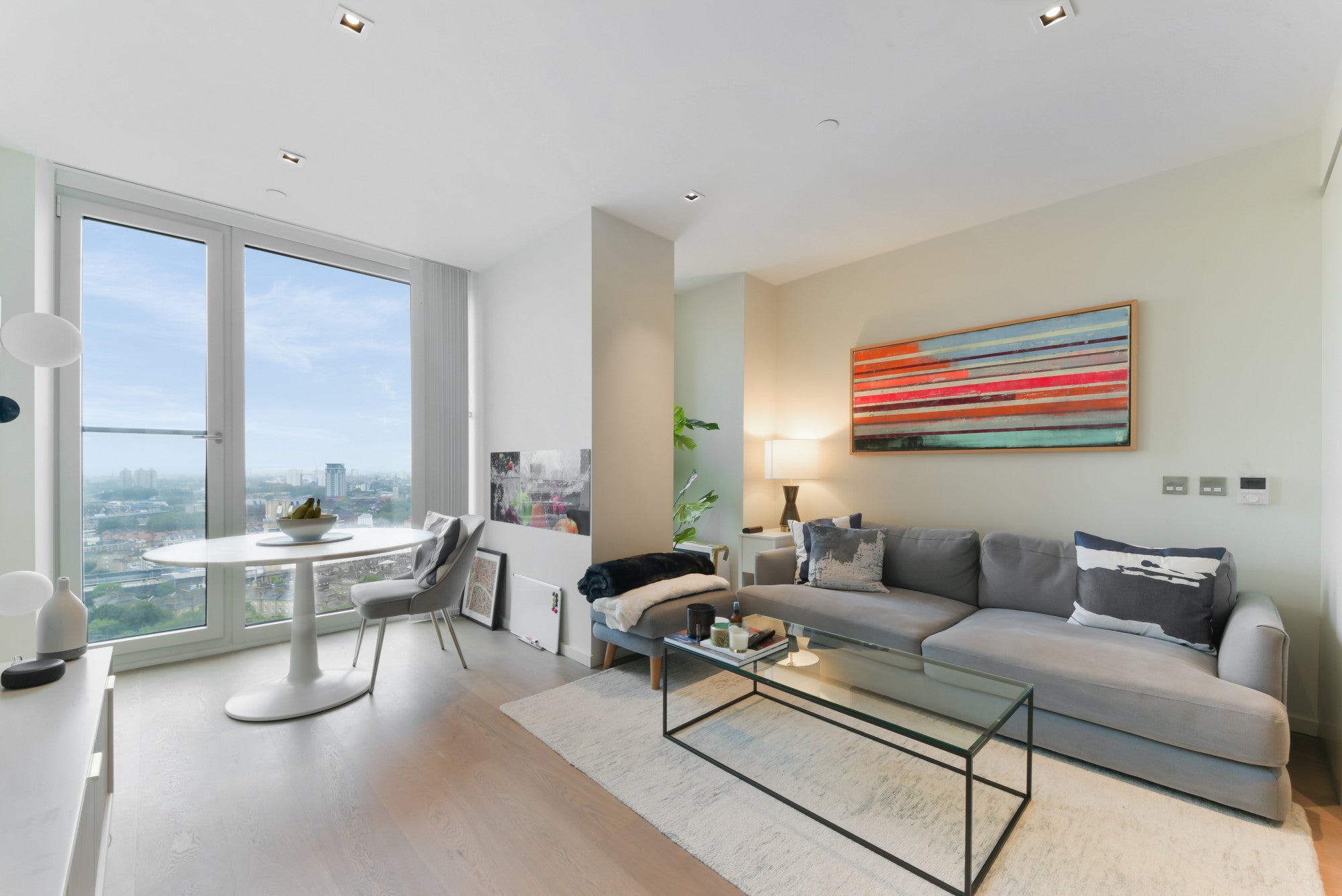 Flat Hatfields in Greater London