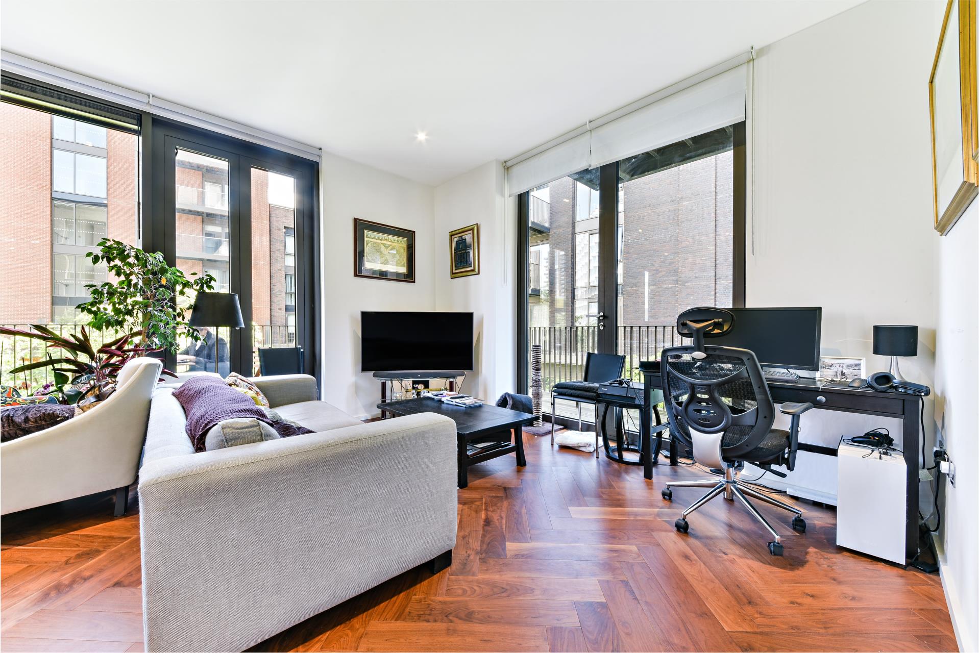 Flat New Union Square in Greater London