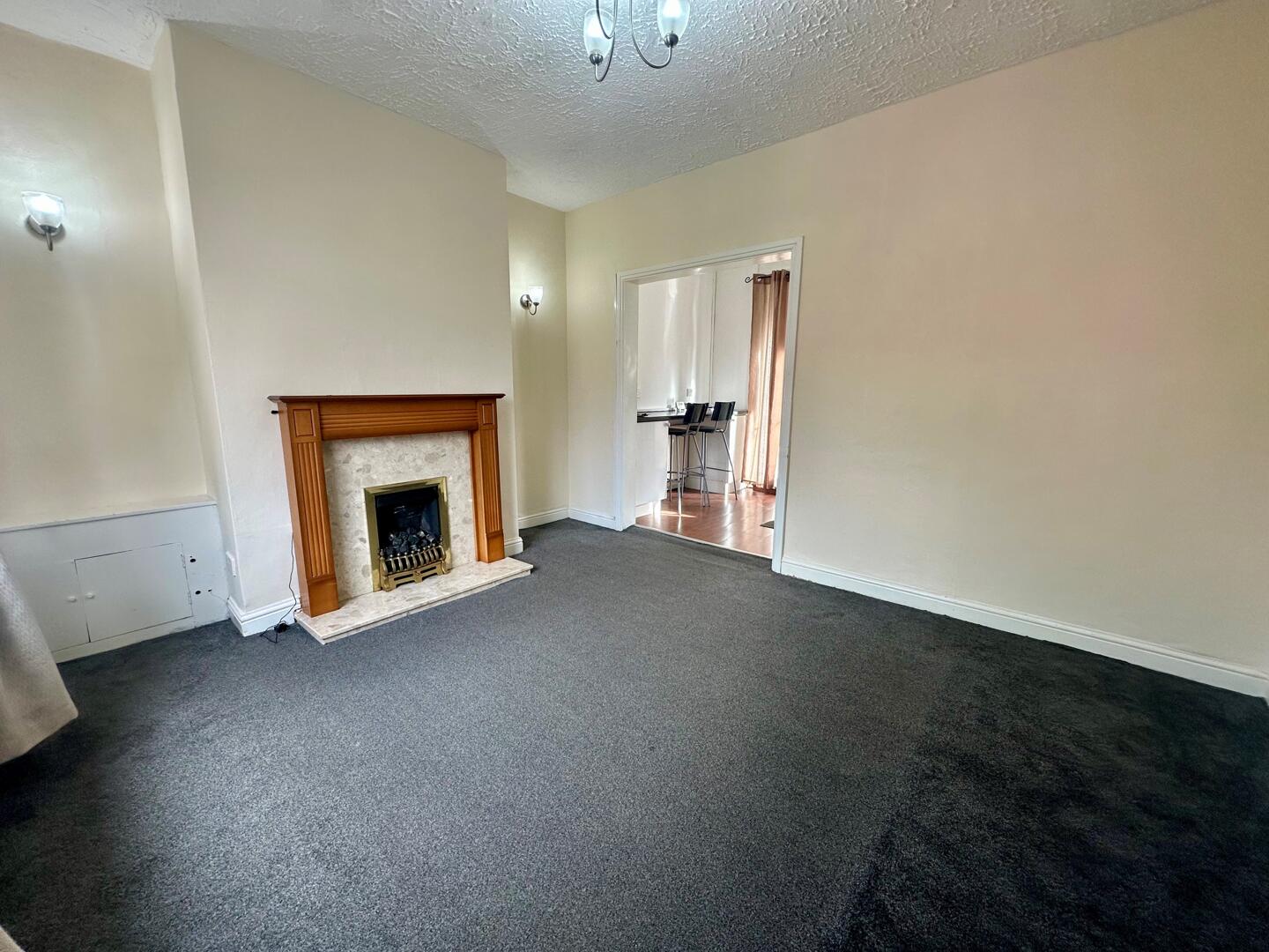 House Oaklands Road in Royton