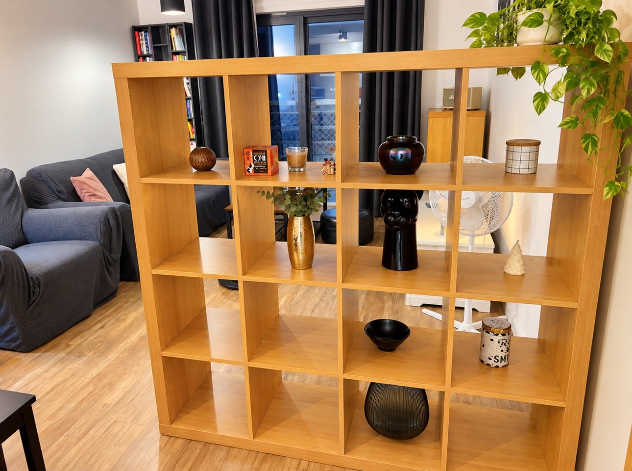 Flat Mackintosh Lane in Greater London