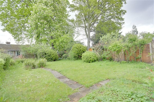 House South Lodge Drive in Greater London