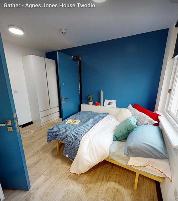 Room Catharine Street in Liverpool