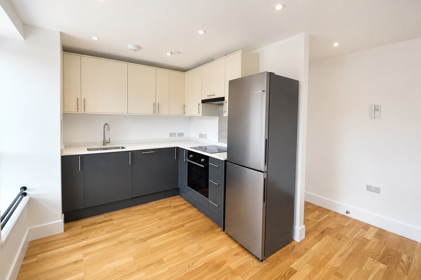 Flat Seven Sisters Road in Greater London