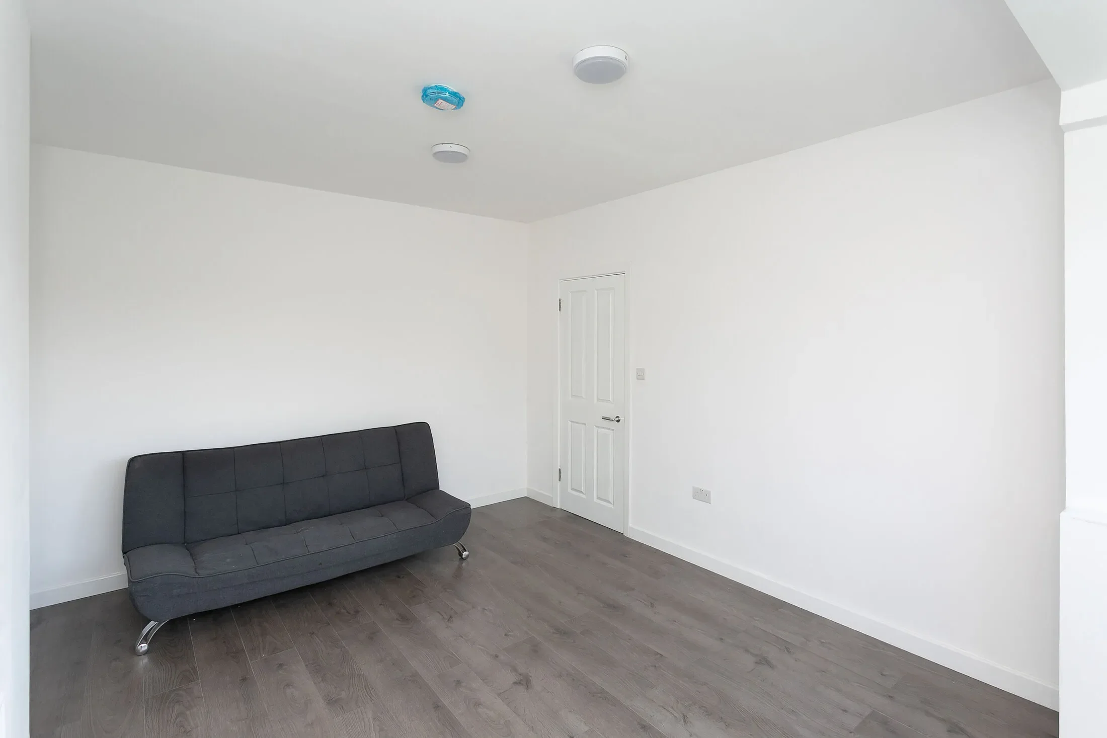 Flat Trevellance Way in Watford