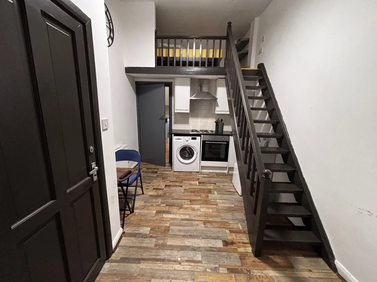 Flat Carlton Vale in Greater London