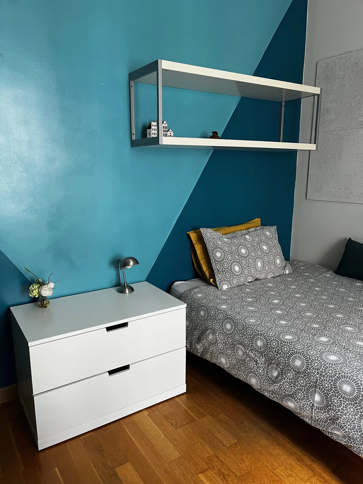 Chambre Rue du Commandant l'Herminier à Paris