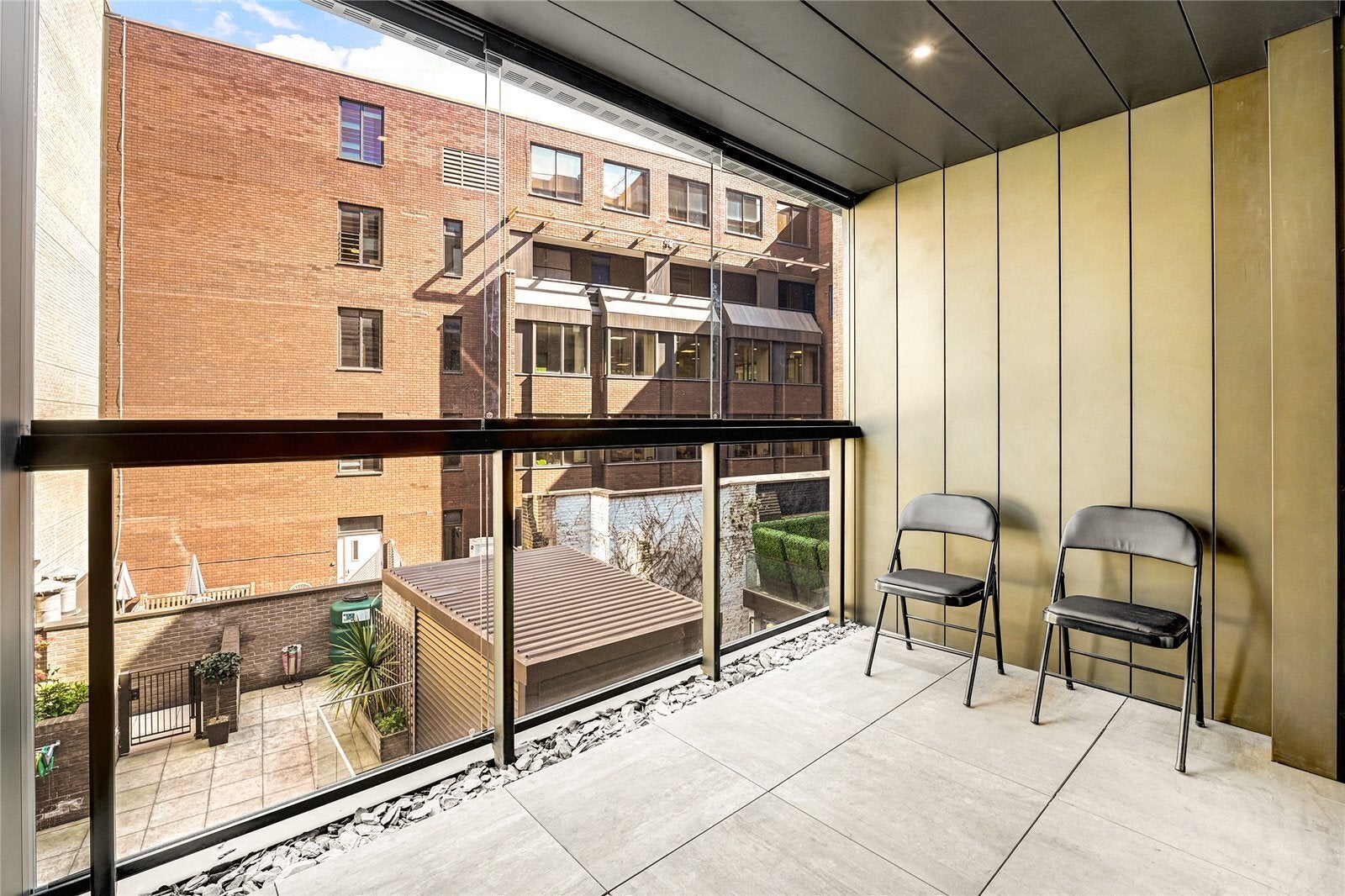 Flat Great Peter Street in City of Westminster